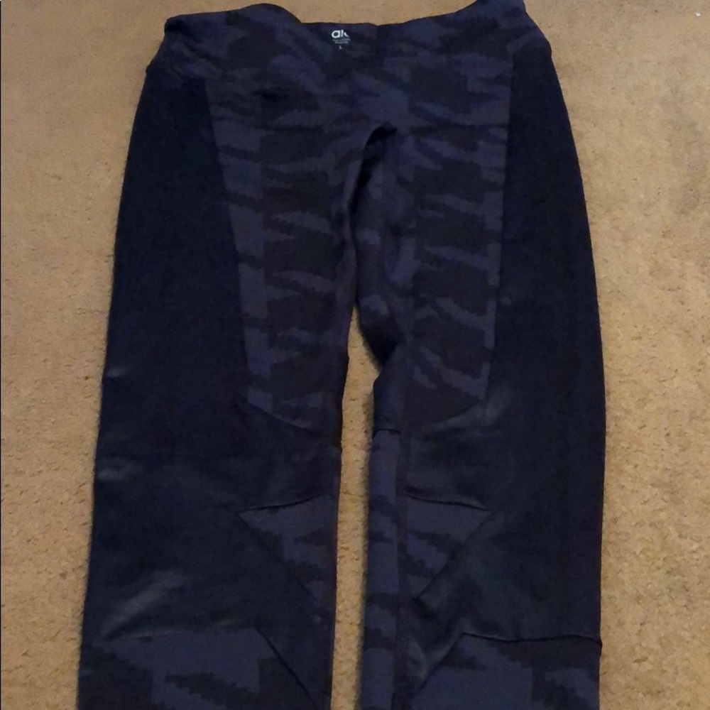 Alo yoga pants dark blue